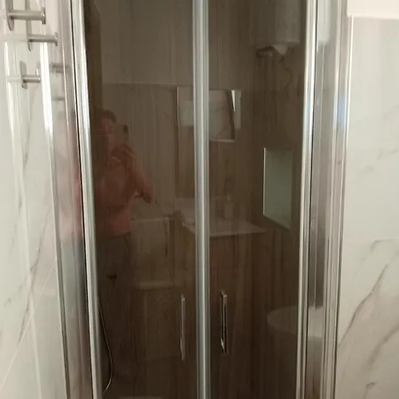 Nocleg ze śniadaniem Il Vecchio Sentiero 4*